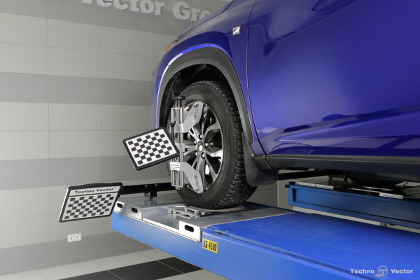 Стенд развал схождения ТехноВектор 6202 FREE MOTION, стойка Light- серии Стенд развал схождения ТехноВектор 6202 FREE MOTION, стойка Light- серии