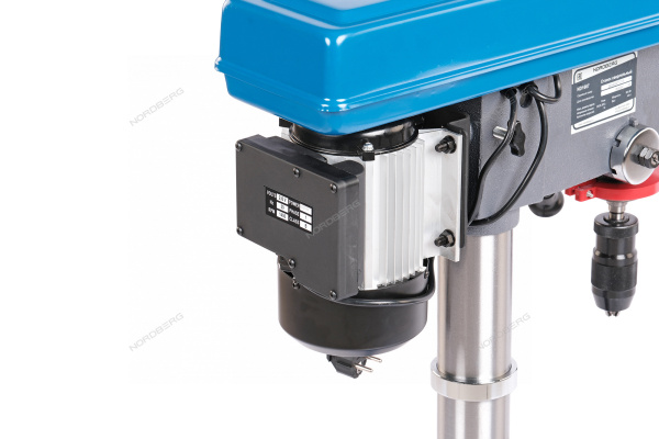 Станок сверлильный с тисками, 600 Вт, 16 мм, 12 скоростей ND1667 Станок сверлильный с тисками, 600 Вт, 16 мм, 12 скоростей ND1667