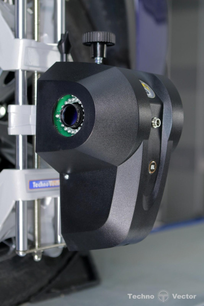 Стенд развал схождения ТехноВектор 6202 FREE MOTION, стойка Light- серии Стенд развал схождения ТехноВектор 6202 FREE MOTION, стойка Light- серии