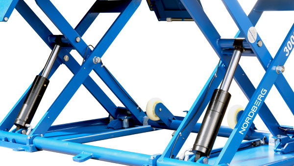 Подъемник ножничный электрогидравлический, г/п 3 т NORDBERG N632-3B Подъемник ножничный электрогидравлический, г/п 3 т NORDBERG N632-3B